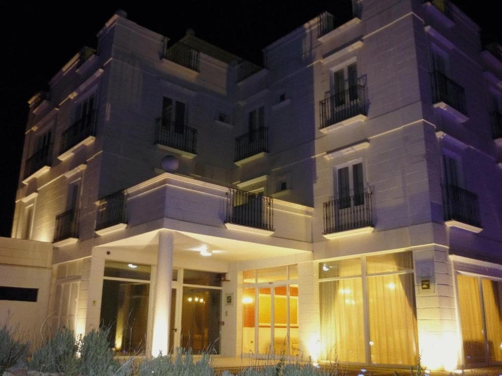 Hotel Madonna Delle Grazie Чельє-Мессапіка Екстер'єр фото