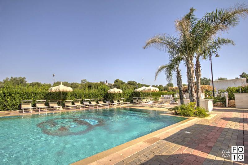 Hotel Madonna Delle Grazie Чельє-Мессапіка Екстер'єр фото