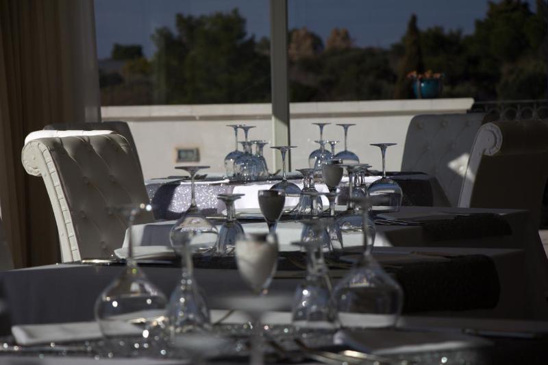 Hotel Madonna Delle Grazie Чельє-Мессапіка Екстер'єр фото